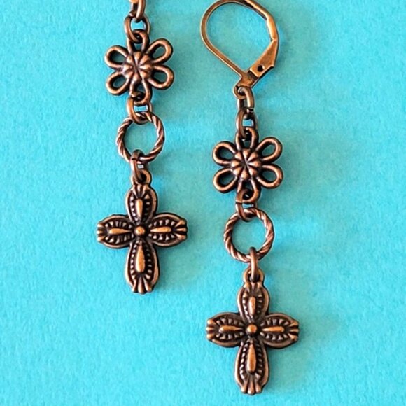 CROSS Daisy Flower Copper Brass Lever Back Earrings Southwestern Westernwear - Picture 8 of 10
